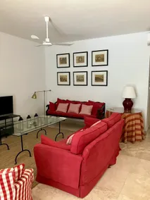 Penthouse w/ unique harbour view - Image 3