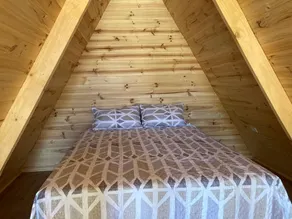 Nice rustic cabins with ocean views - Image 2