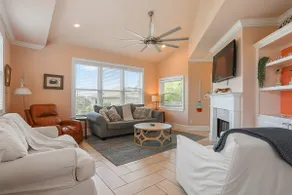 Entire corner lot Beach house with 4th story deck - Image 3