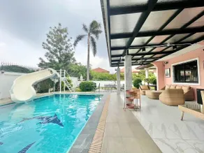 Near the beach Pool Villa with Grand Pool slider - Image 4
