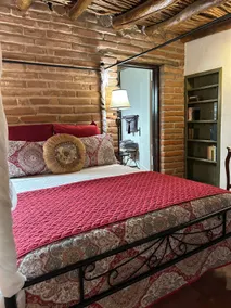 Josefina's Queen Suite in Mesilla Plaza. - Image 4