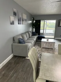 Modern Living New 2bed 2bath Condo - Image 4