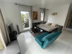 Elegant apartment, cozy veranda - Image 5
