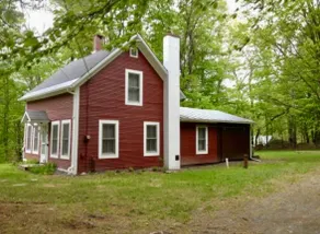 Charming, Dog-Friendly Warren Village Home - Image 2