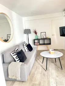 New apartment with free parking - Image 2