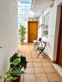 New apartment with free parking - Image 3