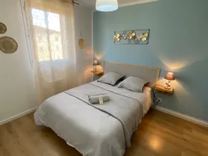 Apt 30 Building A No. 3 Rue Peire Cardinal · Le Voyag - Image 3