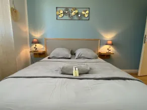 Apt 30 Building A No. 3 Rue Peire Cardinal · Le Voyag - Image 2