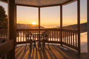 Cozy Haven w/ Spa & Stunning Views - Image 3