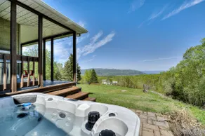 Cozy Haven w/ Spa & Stunning Views - Image 4