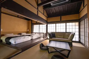A trad house with garden views and open air bath - Image 3