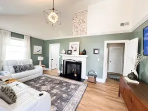 *Price Drop* Downtown Sptg Pet Friendly Sleeps 4 - Image 2