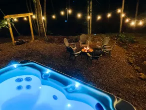 Lured to the Lake cabin w/ HOT TUB and Patoka pass - Image 4