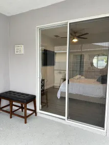 Studio with Pool - Image 3