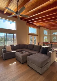 Newly Built, Mountain-Modern, Pets stay FREE! - Image 2