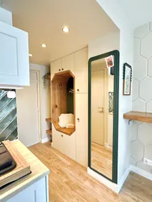 L’Émeraude – Comfy studio and free parking - Image 5