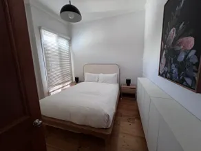 Pet-Loving Early Workers Cottage - Image 2