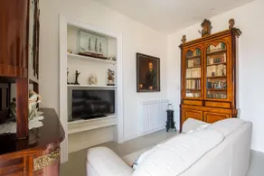 Vittorio Emanuele Street House - Image 2