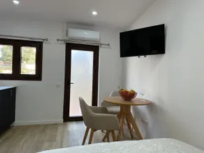 Guesthouse - Image 2
