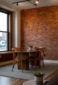 Luxurious 2 BR Loft - Image 5