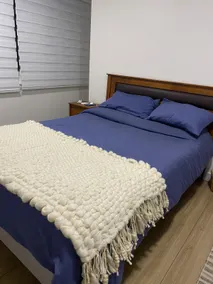 Single room with private bathroom - Image 4