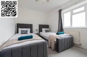 Chingford Base, Views, Free Parking, Work Stays - Image 3