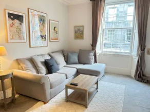 Beautiful 1 Bed Flat in Vibrant Stockbridge - Image 4