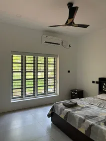 Cozy Stay in thiruvananthapuram - Image 3