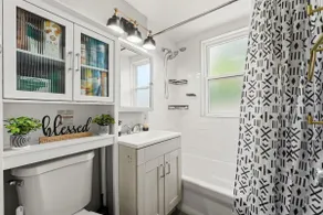 Hamaline Luxury - Guest House! - Image 4