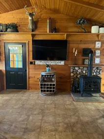 Rustic Retreat “Georgette” - Image 5