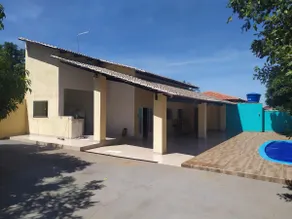 House with heated pool - Image 2