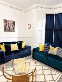 A&A Luxury Stay Athol - Spacious 3- Bedroom House - Image 4