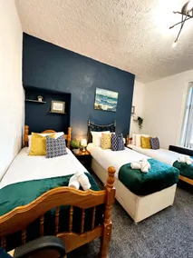 A&A Luxury Stay Athol - Spacious 3- Bedroom House - Image 5