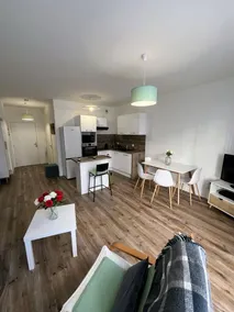 Bright apartment near metro – Paris 10 min - Image 2