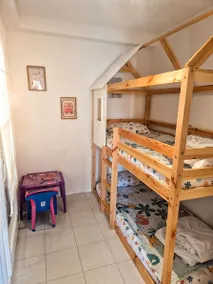 Cozy and centrally-located apartment in Figueres - Image 4
