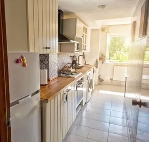 Cozy and centrally-located apartment in Figueres - Image 5