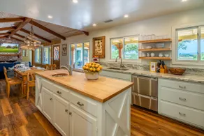 Yellow Farmhouse - Image 5