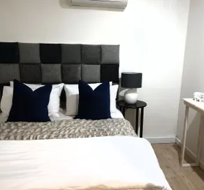 Casa La Moore Self Catering Accomodation - Image 2
