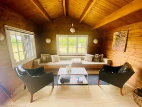 Cozy timber house - Image 3