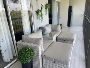 Stunning and Spacious Rich Style - Image 2