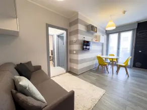 Trento Suite & Private Garage | GoldenSuitesItaly - Image 3