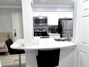 I44 - Irving Professional 1BD | DFW | Pool + W/D - Image 3
