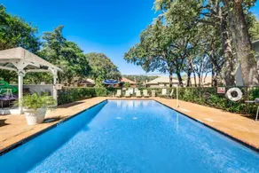 I44 - Irving Professional 1BD | DFW | Pool + W/D - Image 5