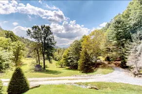 Grandpa John’s Cabin - Hot Tub & Game Room - Image 5