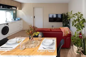 Modern Unit/Beach Walk/Drive to Winery - Image 4