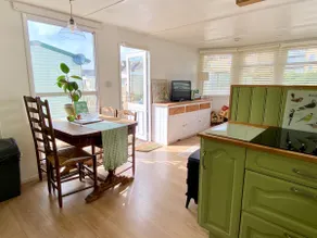 Coastal Walk Dog Friendly Beach 2BR Secure Parking - Image 3