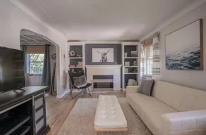 Historic Apt #2 near Downtown - Image 5