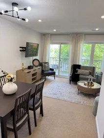 Bright and Cozy 2-Bedroom Home - Image 3