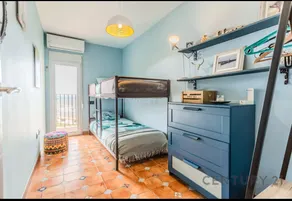 Charming Coastal Retreat - Image 4