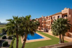 Modern 2-bedroom apartment with best golf views & pool - Image 4